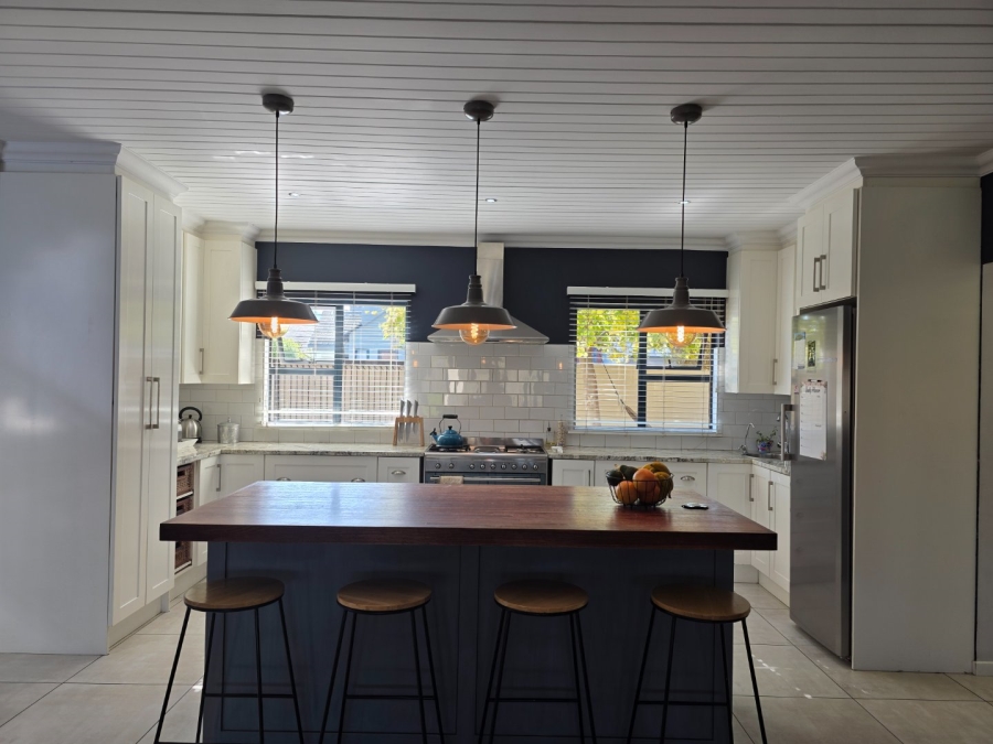 3 Bedroom Property for Sale in Melodie North West